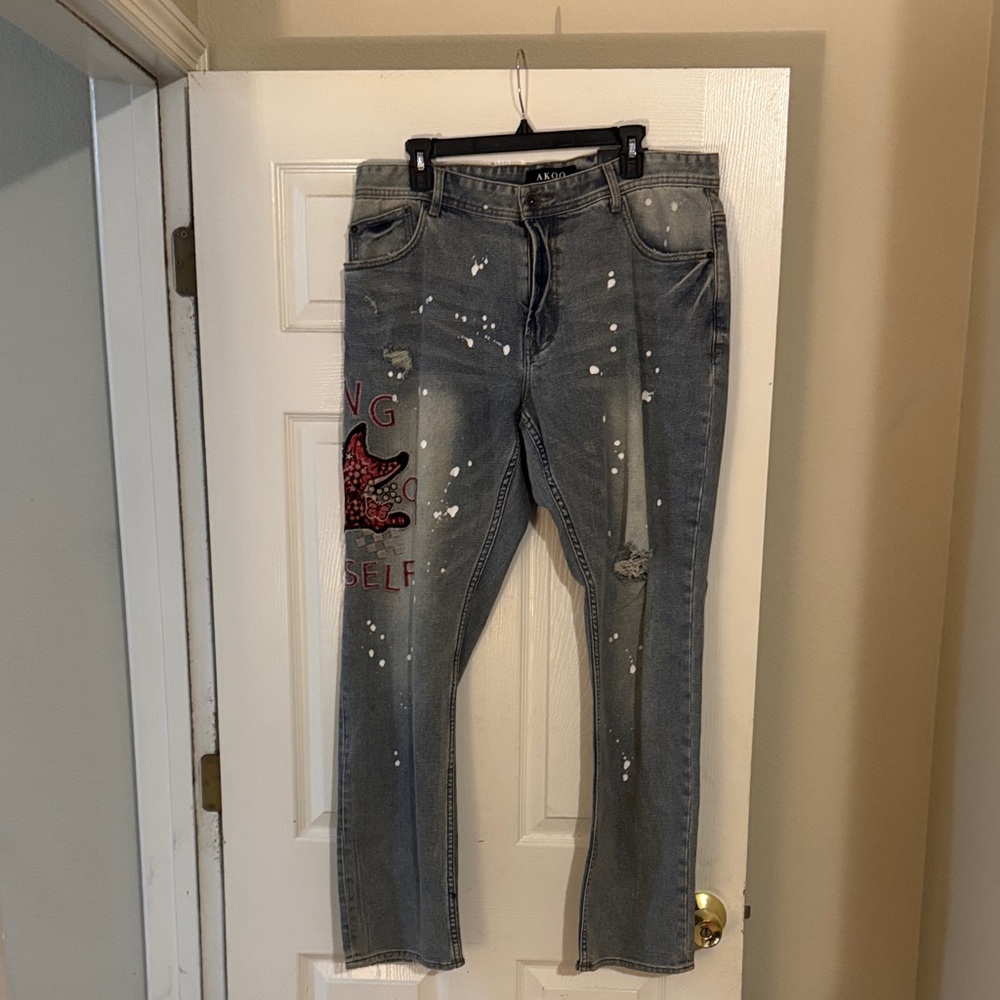 Akoo Gray Relaxed Men Jeans with Red Accent